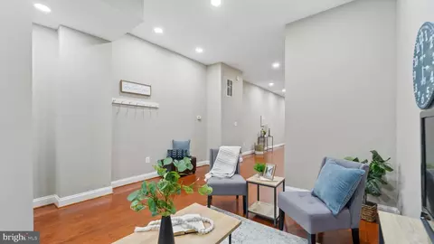 333 E 22nd St, Baltimore, MD 21218 photo 4