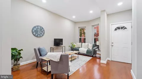 333 E 22nd St, Baltimore, MD 21218 photo 3