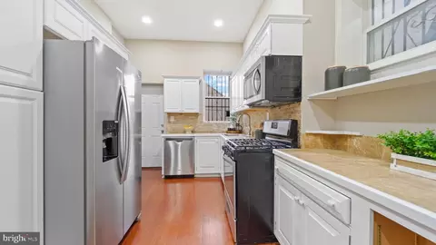 333 E 22nd St, Baltimore, MD 21218 photo 16