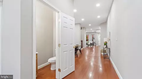 333 E 22nd St, Baltimore, MD 21218 photo 12