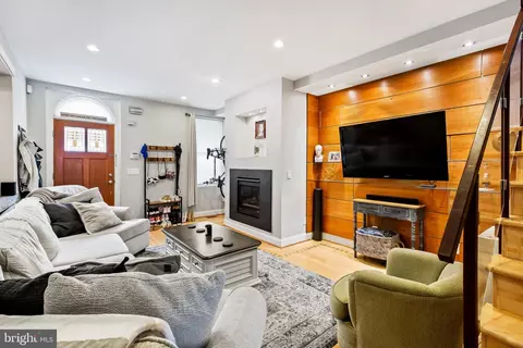 1905 E Pratt St, Baltimore, MD 21231 photo 3