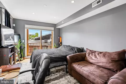 1905 E Pratt St, Baltimore, MD 21231 photo 17