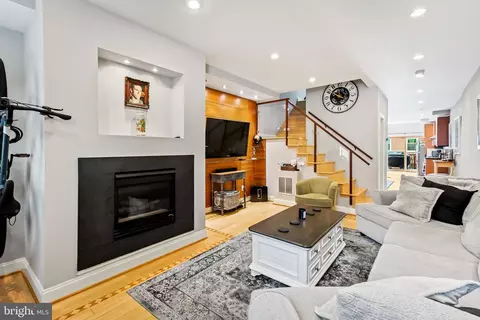 1905 E Pratt St, Baltimore, MD 21231 photo 6