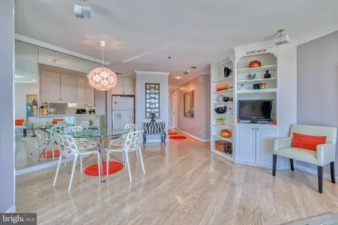 100 Harborview Dr #412, Baltimore, MD 21230 photo 10
