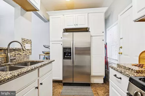 2908 Ellicott Dr, Baltimore, MD 21216 photo 18