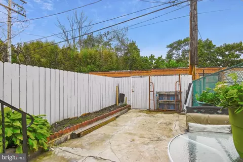 2908 Ellicott Dr, Baltimore, MD 21216 photo 20