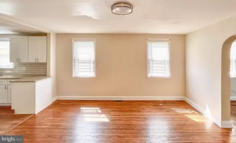 5213 Cuthbert Ave, Baltimore, MD 21215 photo 9