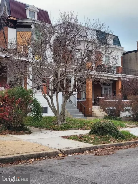 824 Brooks Ln, Baltimore, MD 21217 photo 3