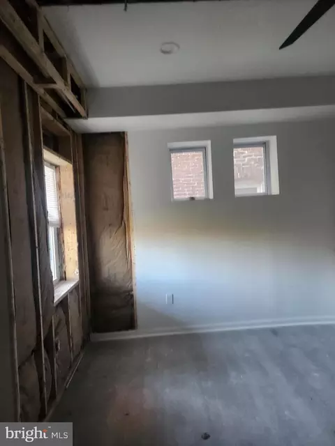 824 Brooks Ln, Baltimore, MD 21217 photo 13