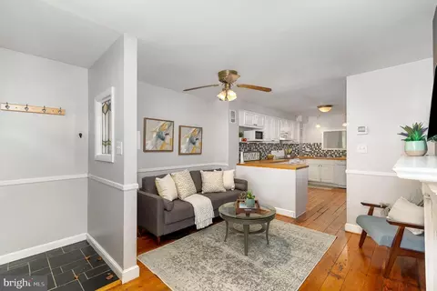 913 Mchenry St, Baltimore, MD 21223 photo 4