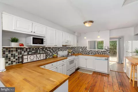 913 Mchenry St, Baltimore, MD 21223 photo 9