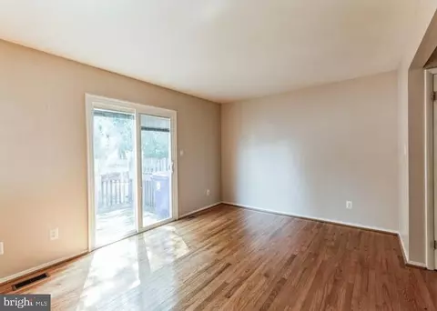 69 Cobber Ln, Baltimore, MD 21229 photo 15
