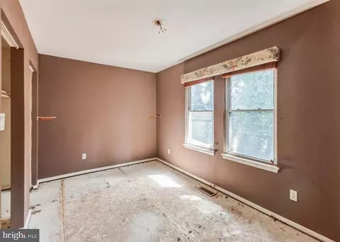 69 Cobber Ln, Baltimore, MD 21229 photo 18
