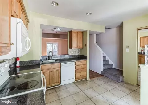 69 Cobber Ln, Baltimore, MD 21229 photo 10