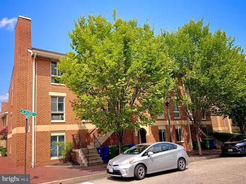 166 West Barre Street #R 17, Baltimore, MD 21201