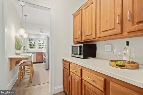 410 Bretton Pl, Baltimore, MD 21218 photo 10