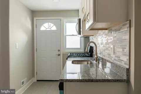 4008 Lyndale Ave, Baltimore, MD 21213 photo 6