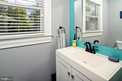 2802 Montebello Ter, Baltimore, MD 21214 photo 13