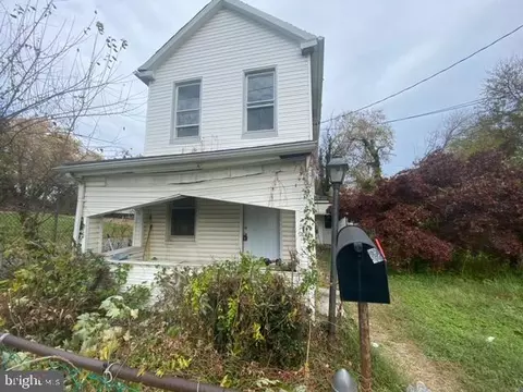 545 Wellesley St, Baltimore, MD 21229 photo 1