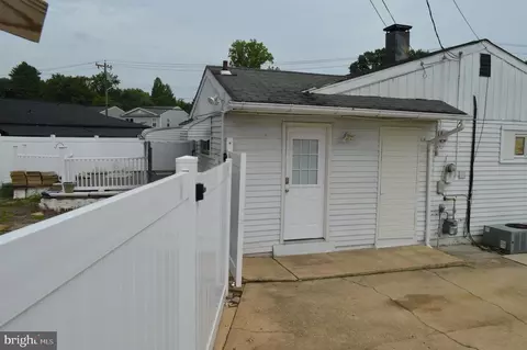 5604 Plainfield Ave, Baltimore, MD 21206 photo 3