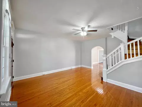 521 Tunbridge Rd, Baltimore, MD 21212 photo 5