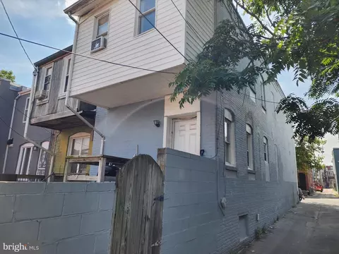 2500 E Fairmount Ave, Baltimore, MD 21224 photo 2