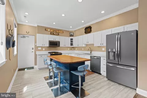 2800 E Baltimore St, Baltimore, MD 21224 photo 6