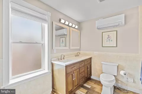 2800 E Baltimore St, Baltimore, MD 21224 photo 13