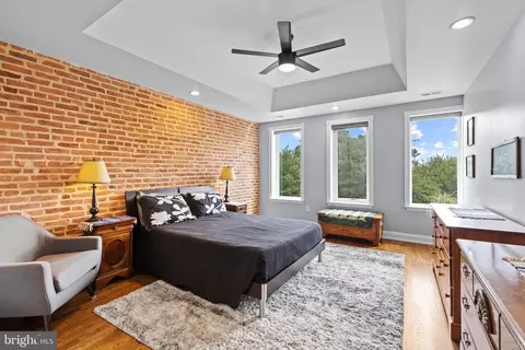 2800 E Baltimore St, Baltimore, MD 21224 photo 10