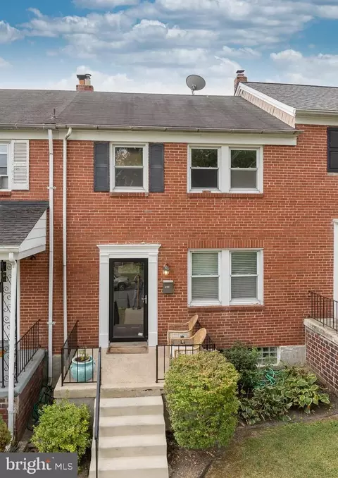 1017 E Lake Ave, Baltimore, MD 21212 photo 2