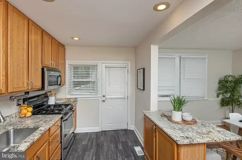 1017 E Lake Ave, Baltimore, MD 21212 photo 6