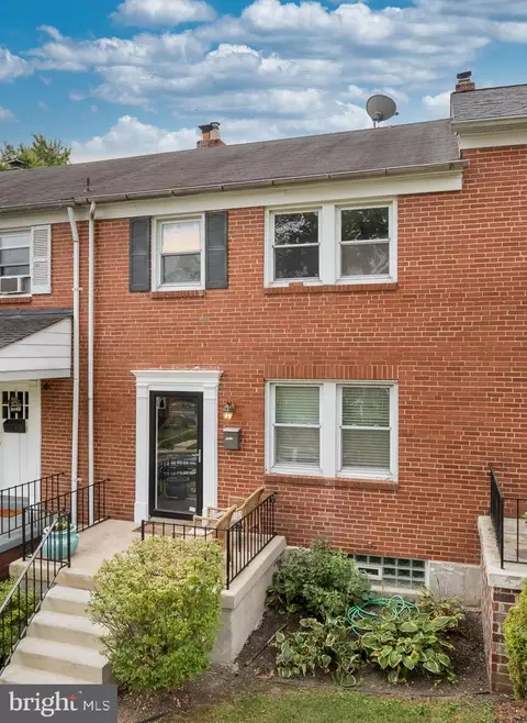1017 E Lake Ave, Baltimore, MD 21212