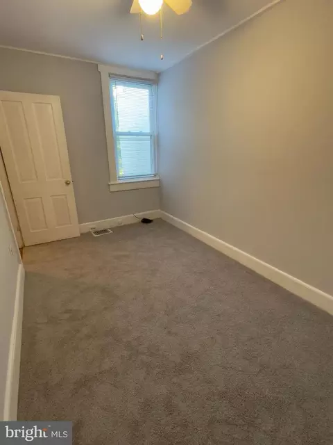4022 Massachusetts Ave, Baltimore, MD 21229 photo 15