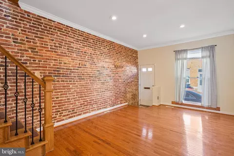 21 S Decker Ave, Baltimore, MD 21224 photo 3