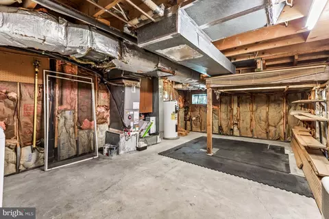702 S Hanover St, Baltimore, MD 21230 photo 39