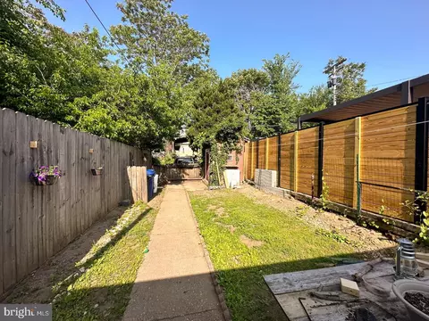 3851 Falls Rd, Baltimore, MD 21211 photo 14