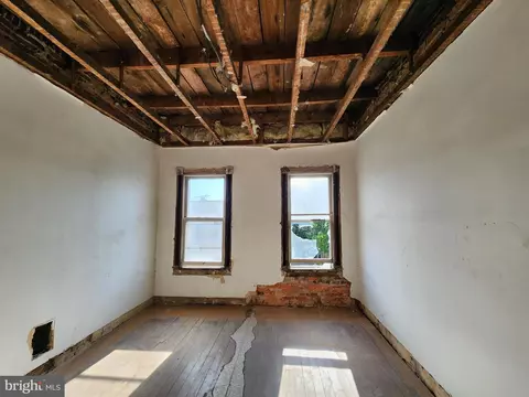 608 N Glover St, Baltimore, MD 21205 photo 12