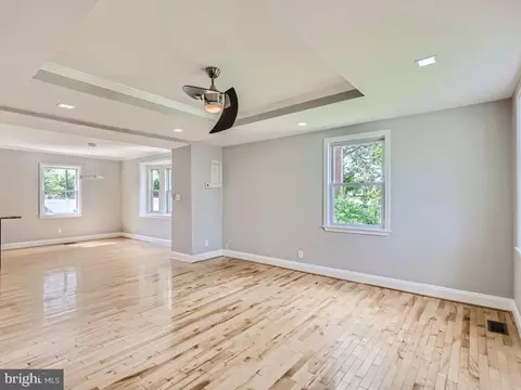1301 Pentwood Rd, Baltimore, MD 21239