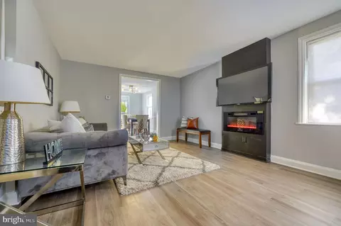 4353 Eldone Rd, Baltimore, MD 21229 photo 2