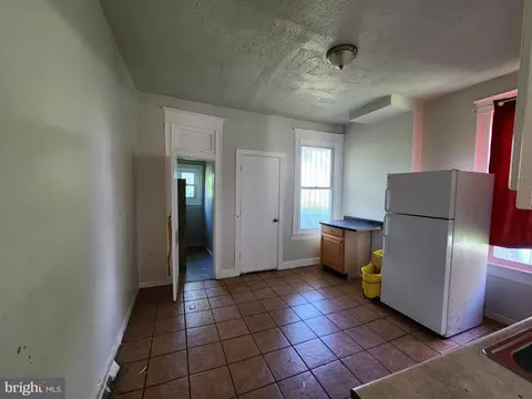 1602 N Rosedale St, Baltimore, MD 21216 photo 8