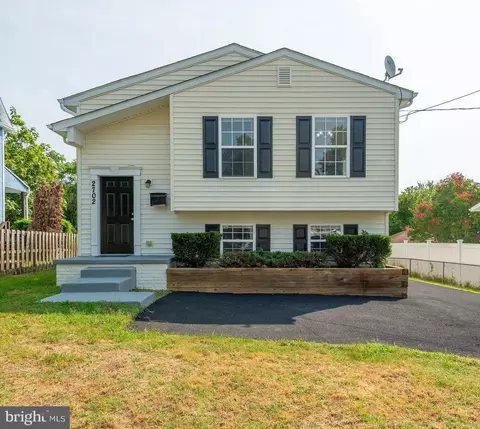 2702 Grindon Ave, Baltimore, MD 21214