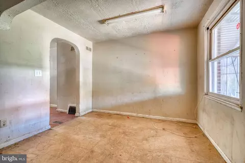 3732 10th St, Brooklyn, MD 21225 photo 10