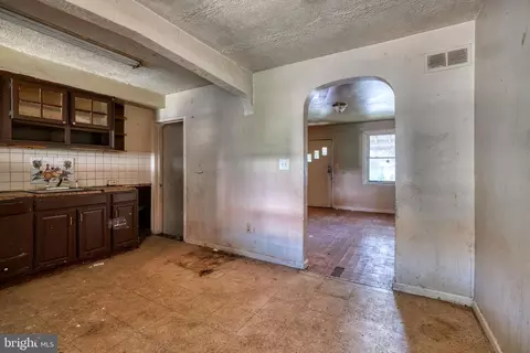 3732 10th St, Brooklyn, MD 21225 photo 9