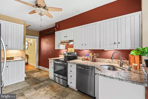 201 Ridgemede Rd, Baltimore, MD 21210 photo 14