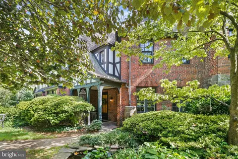 201 Ridgemede Rd, Baltimore, MD 21210 photo 4