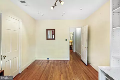 201 Ridgemede Rd, Baltimore, MD 21210 photo 28