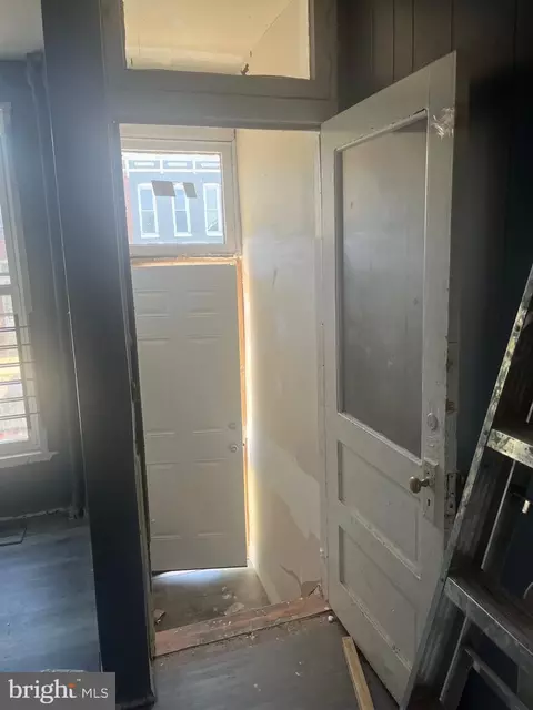 2000 Division St, Baltimore, MD 21217 photo 5