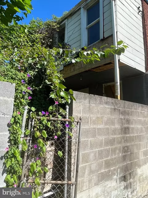 2000 Division St, Baltimore, MD 21217 photo 2