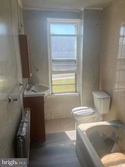 2000 Division St, Baltimore, MD 21217 photo 10