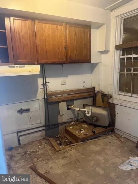 2000 Division St, Baltimore, MD 21217 photo 14